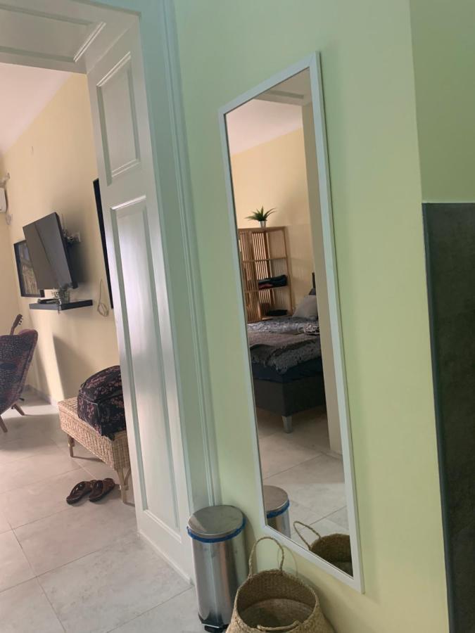 Sunlit Artist Studio Apartment Beograd Bagian luar foto