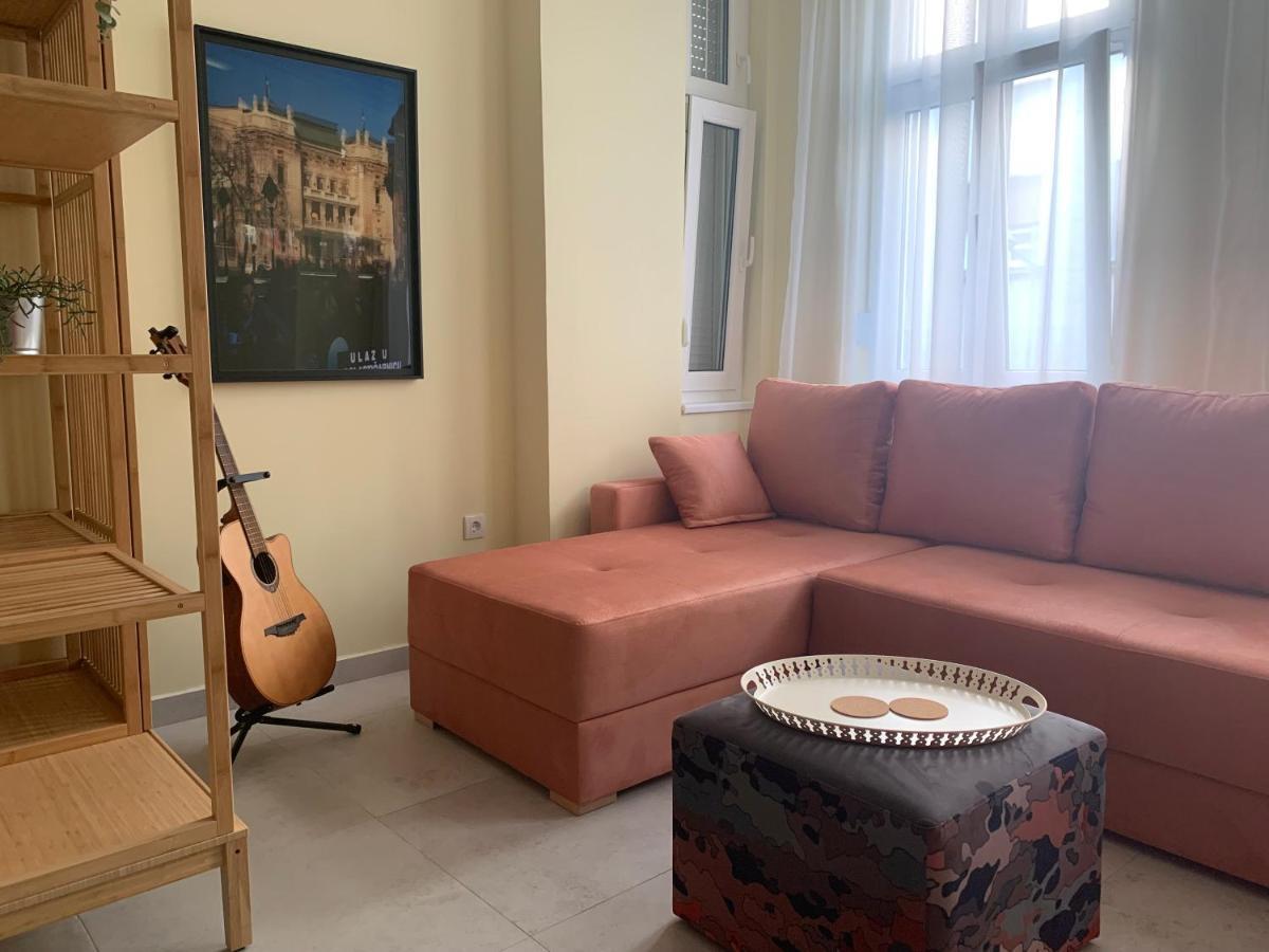 Sunlit Artist Studio Apartment Beograd Bagian luar foto